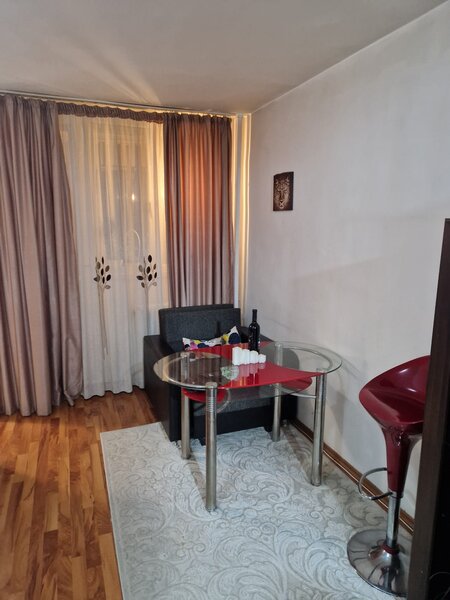 Obor, Colentina, Teiul Doamnei vav Sectia 7 Politie